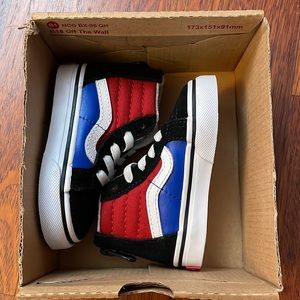 Brand new Sk8-Hi zip toddler vans